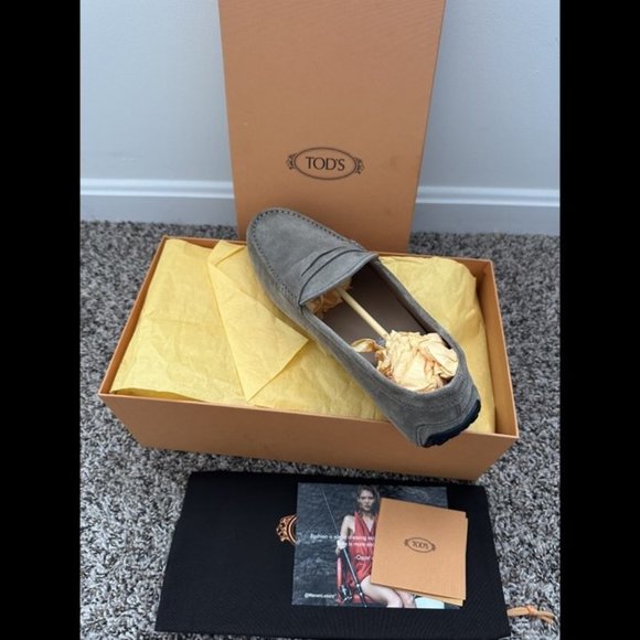 Tod\'s City Gommino driving shoes loafer in Suede main image 4